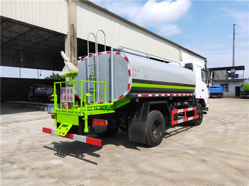 �|�L(f��ng)10��12����ˮ܇